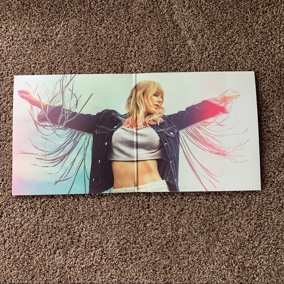 Taylor Swift Lover Vinyl - Picture 3 of 6